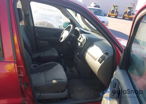 2003 Ford Escape Xls z USA, uszkodzony, nr VIN 1FMYU02B03KA70186